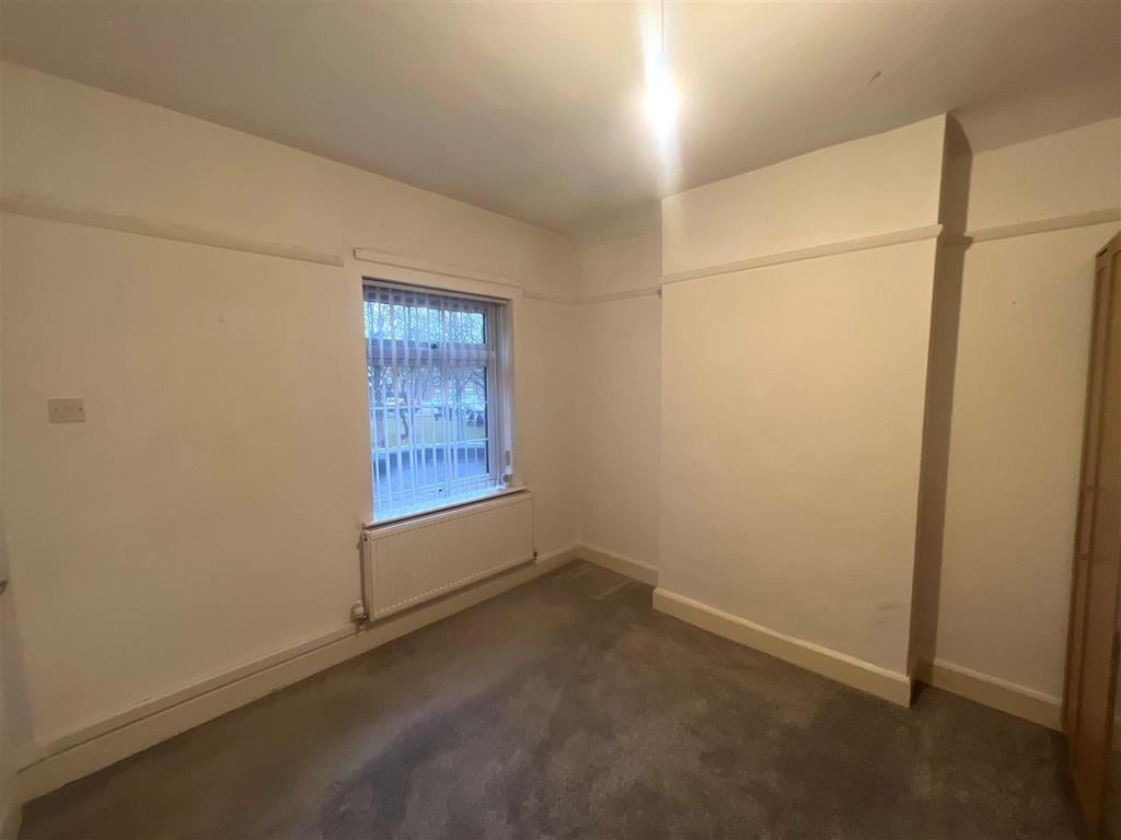 BEDROOM 2 2.jpg