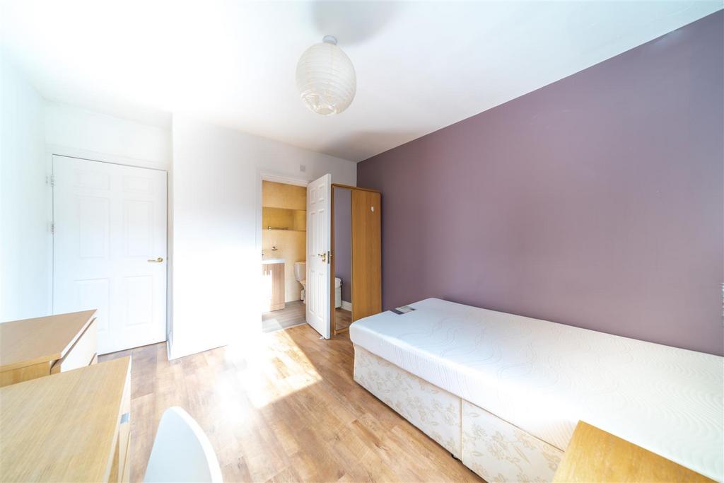 En-suite room