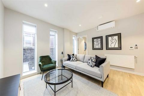 undefined, Star Yard, London WC2A