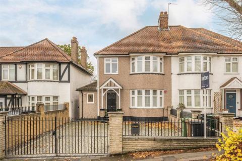 3 bedroom semi-detached house for sale, Le May Avenue, London SE12