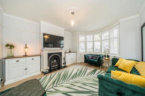3 bedroom semi-detached house for sale, Le May Avenue, London SE12