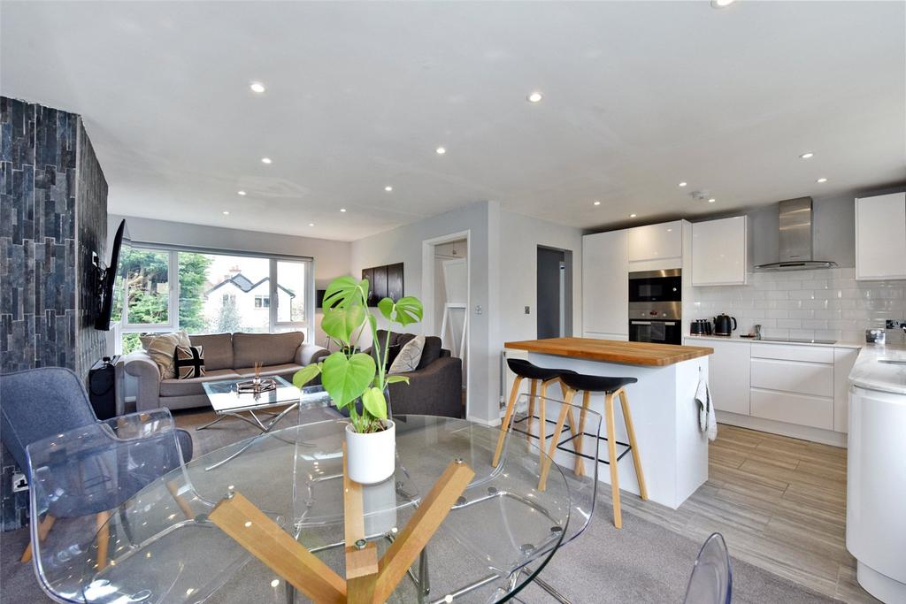 Kitchen/Reception