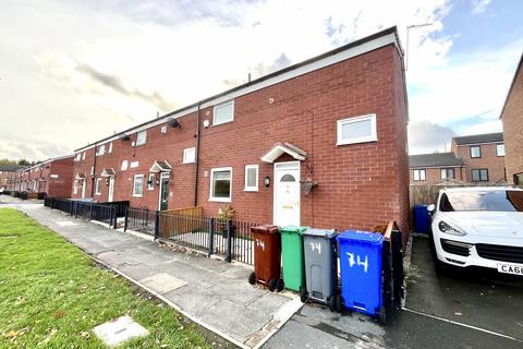 3 bedroom end of terrace house to rent, Kincardine Road, Manchester, M13 9SY