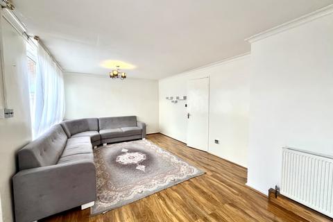 3 bedroom end of terrace house to rent, Kincardine Road, Manchester, M13 9SY