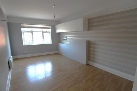 undefined, Room Available, Broadway, Didcot