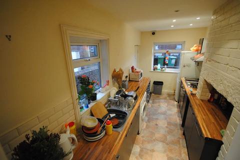 5 bedroom house to rent, Stanmore Street, Leeds LS4
