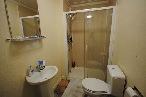5 bedroom house to rent, Stanmore Street, Leeds LS4