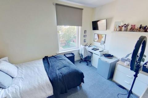 4 bedroom house to rent, Ednaston Road, Nottingham NG7