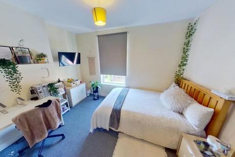 4 bedroom house to rent, Ednaston Road, Nottingham NG7