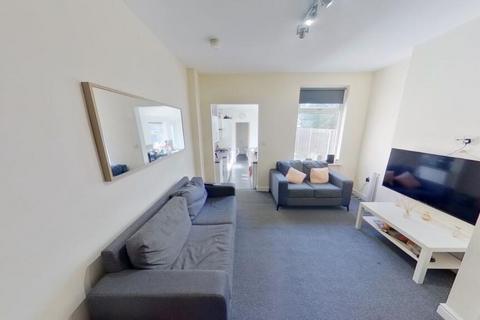 4 bedroom house to rent, Ednaston Road, Nottingham NG7