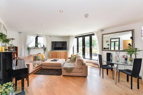 3 bedroom apartment for sale, Stratheden Road, London SE3