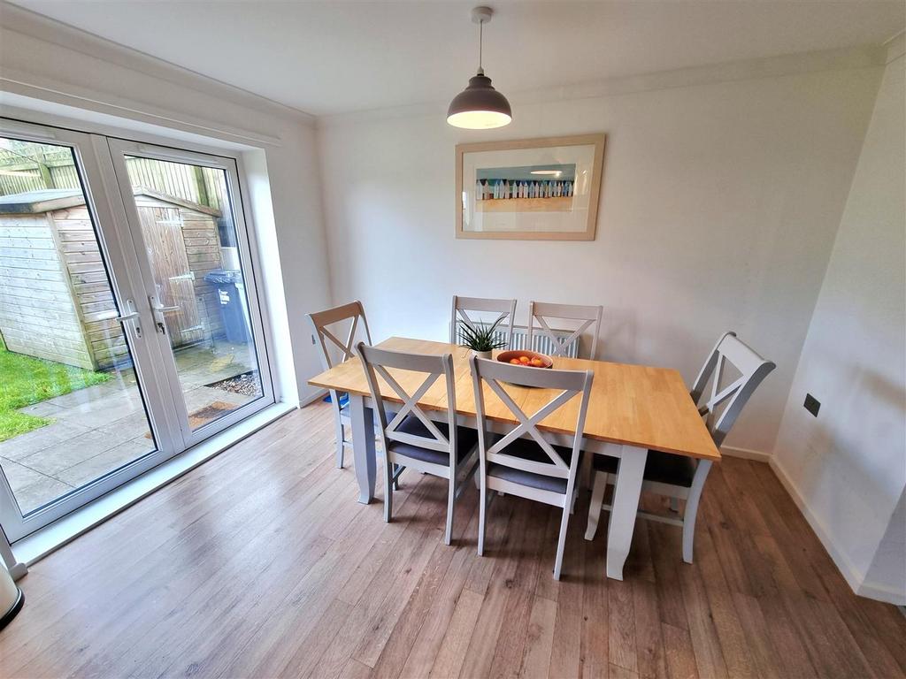 Dining area.jpg