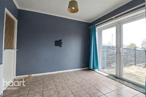 3 bedroom semi-detached house for sale, Elm Drive, Newport