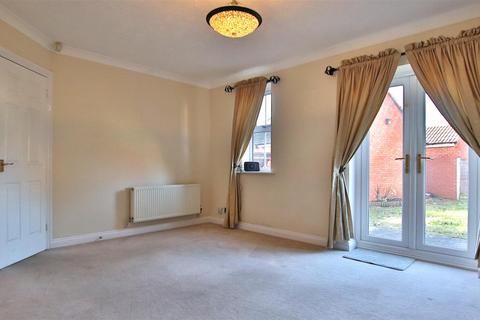 3 bedroom detached house to rent, Peach Close, Walton Cardiff, Tewkesbury
