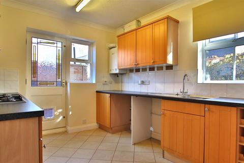3 bedroom detached house to rent, Peach Close, Walton Cardiff, Tewkesbury