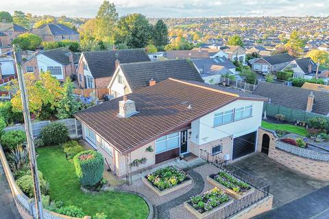 4 bedroom detached house for sale, Griffs Hollow, Carlton, Nottingham