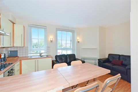2 bedroom flat to rent, Wilmot Street, London