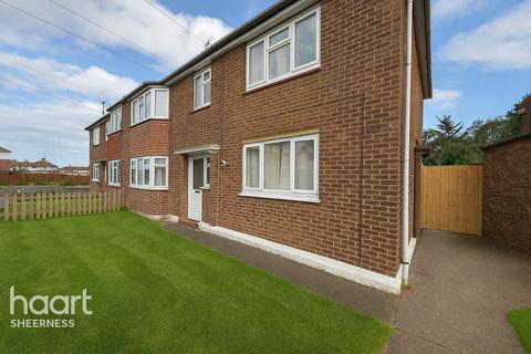 2 bedroom maisonette for sale, Linden Drive, Sheerness