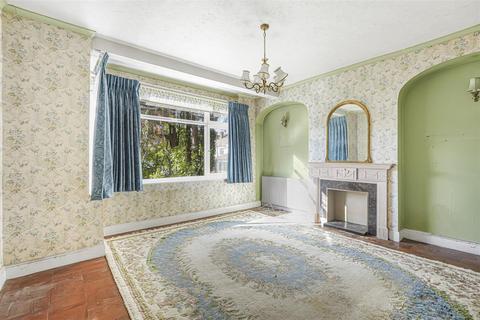 undefined, Elm Walk, Raynes Park SW20
