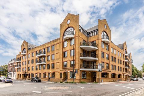Retail property (high street) to rent, Hermitage Court, Knighten Street St London E1W 1NR