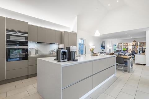 3 bedroom detached house for sale, Station Road, Blackthorn, OX25
