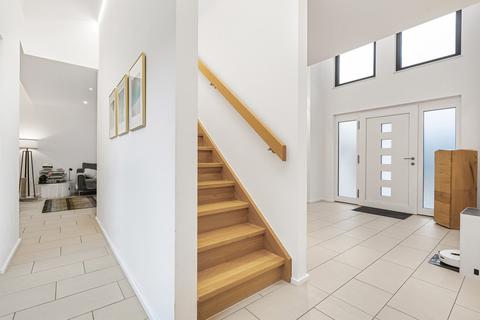 3 bedroom detached house for sale, Station Road, Blackthorn, OX25