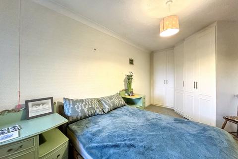 1 bedroom retirement property for sale, Furzehill Road, Fairbanks Lodge Furzehill Road, WD6