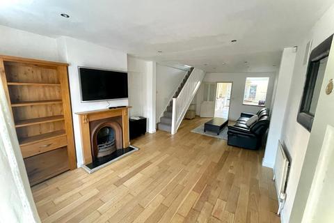 undefined, Albion Road, Hounslow TW3