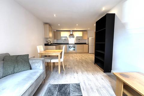 2 bedroom flat to rent, Platt House, 5 Elmira Way, Salford Quays, Manchester, M5 3DR