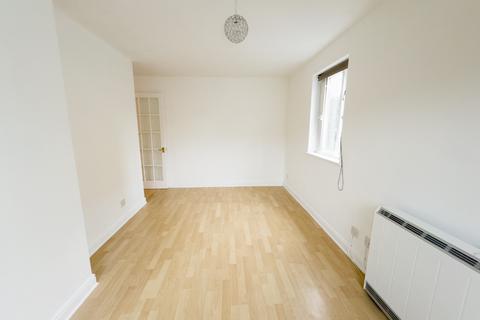 1 bedroom ground floor flat to rent, Bywater House, Harlinger Street, Woolwich, London, SE18 5SP