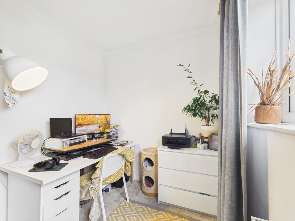 Cam01740 g0 pr0461 still001