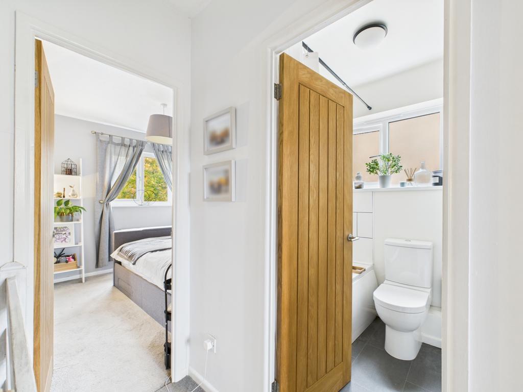 Cam01740 g0 pr0461 still002