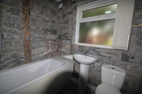 3 bedroom house to rent, Woodsley Road, Leeds LS6