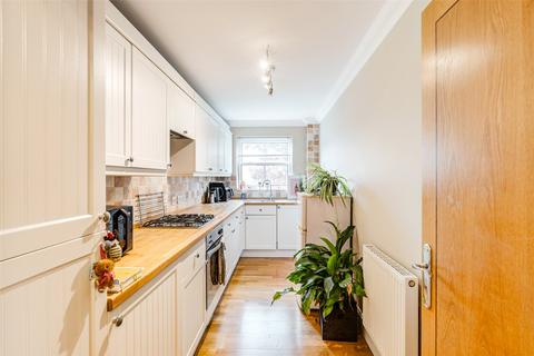 1 bedroom flat for sale, Gratwicke Road, Worthing, West Sussex, BN11