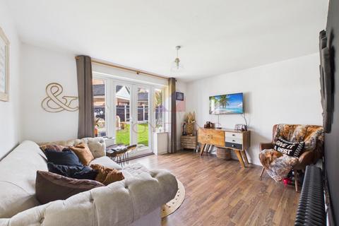 3 bedroom semi-detached house for sale, Abbey Field View, Colchester CO2