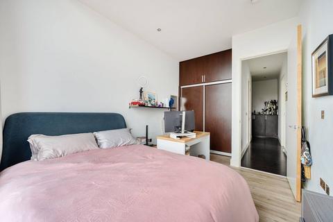 2 bedroom flat for sale, Camden Road, Camden, London, NW1