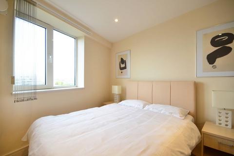 2 bedroom flat to rent, Chiswick High Road, Chiswick, London, W4