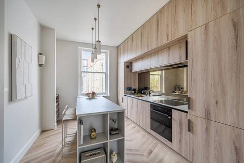 2 bedroom flat for sale, Clifton Road, Little Venice, London, W9
