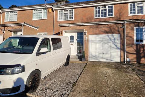 3 bedroom house for sale, Marian Close, Corfe Mullen, Wimborne
