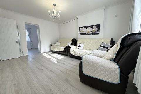 undefined, Alfreds Gardens, Barking, IG11