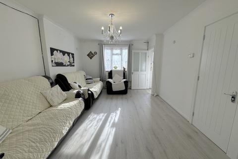 undefined, Alfreds Gardens, Barking, IG11
