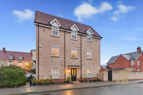 3 bedroom end of terrace house for sale, Garrison Parade, Colchester