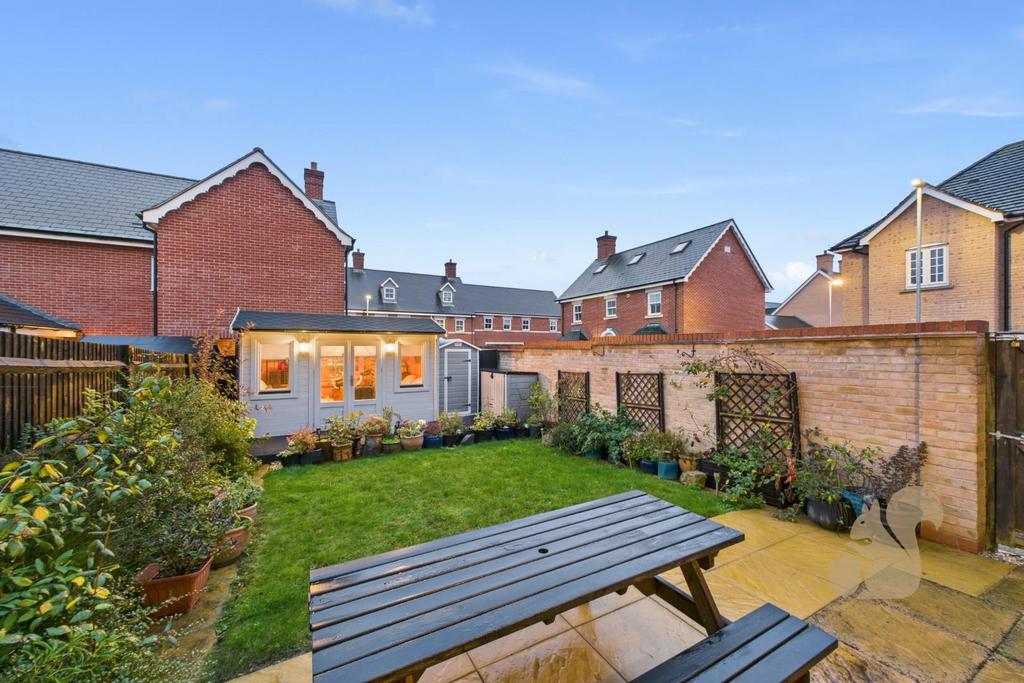 CAM01659 G0-PR0637-STILL005.jpg