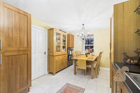 3 bedroom end of terrace house for sale, Garrison Parade, Colchester