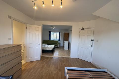 undefined, En-Suite, Milton Road, CB4 3SU