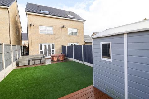 undefined, Rhodeswood Avenue, Glossop SK13