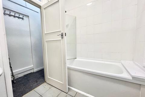 1 bedroom flat to rent, St Marys Road, South Norwood