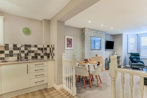 2 bedroom ground floor flat for sale, Christchurch Road, Boscombe