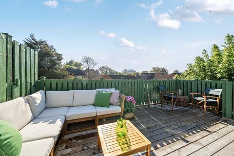 3 bedroom flat for sale, Grove Lane, Camberwell, London, SE5