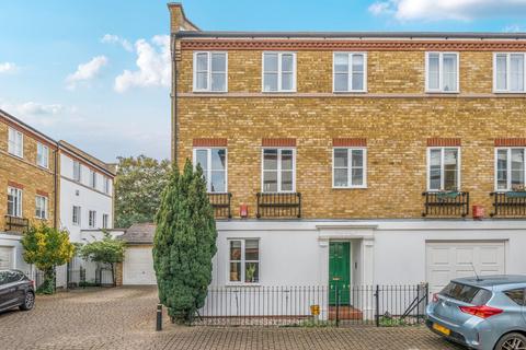 undefined, Vestry Mews, Camberwell, London, SE5